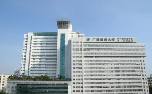 广西人民医院整形美容激光中心官网，口碑评价如何—隆胸案例带给你