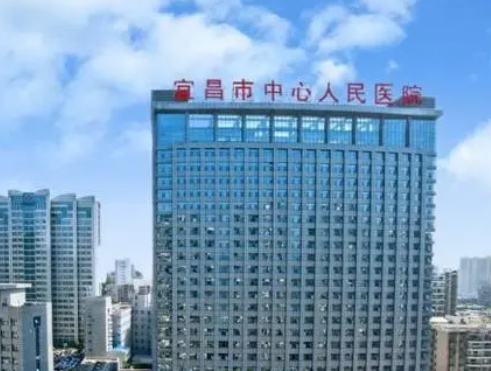 宜昌市中心医院医学美容科隆鼻案例，专业医院为你打造精致脸型~