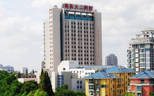 南京医科大学第二附属医院烧伤整形科面部吸脂怎么样？医生案例介绍