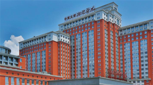中南大学湘雅医院美容整形科收费合理吗？隆胸口碑介绍，案例详情