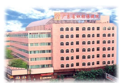 广州市越秀区妇幼保健院整形美容科鼻部假体修复整形过程图分享+新价格表