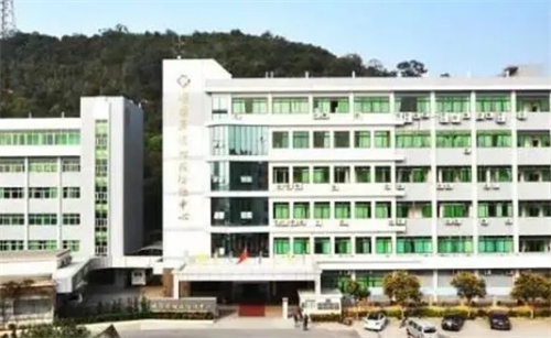 佛山市顺德区慢性病防治中心美容隆胸好吗？隆胸怎么样案例详细解答