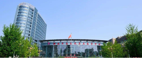 北京解放军总医院第五医学中心口腔科医生名单，种牙\正畸各具特色