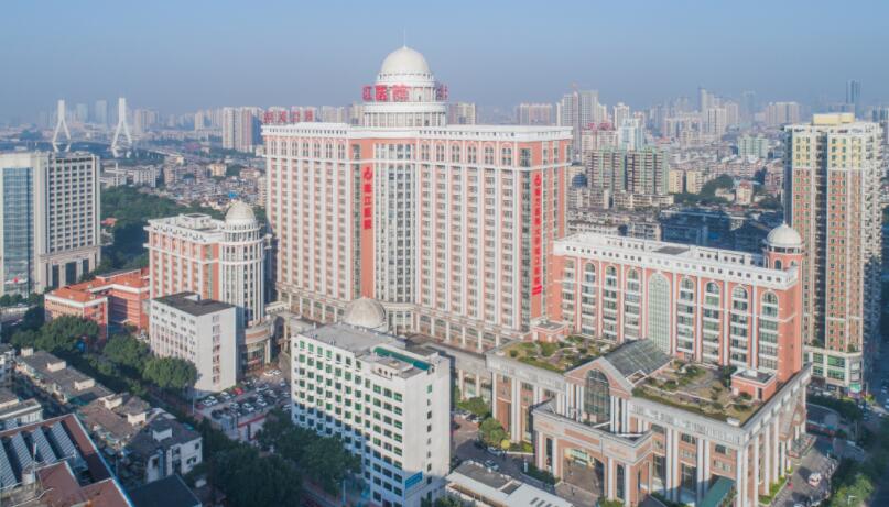 南方医科大学珠江医院整形外科正规吗？隆胸案例口碑反馈