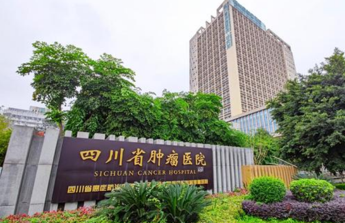 四川省肿瘤医院整形科隆鼻怎么样？隆鼻一个月都有哪些改变？