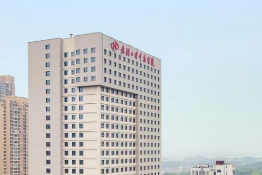 武汉大学中南医院整形美容外科隆鼻手术多少钱？附隆鼻前后对比案例效果