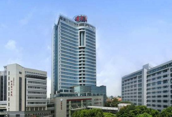 福建医科大学附属第一医院整形外科口碑如何？吸脂手术案例图片价目表