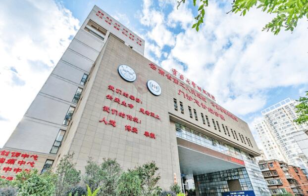 云南大学附属医院美容整形科好吗？隆胸效果参考&医生信息