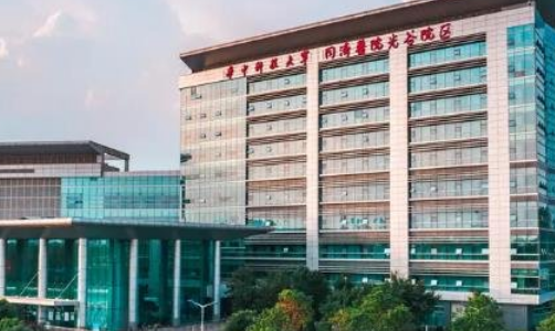 华中科技大学整形科隆胸人气医生简介+案例详情