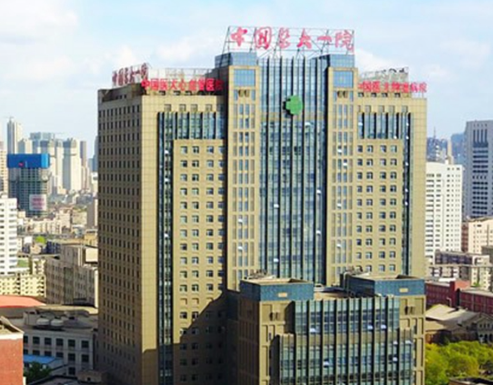 中国医科大学附属第一医院整形科，去眼袋术前术后