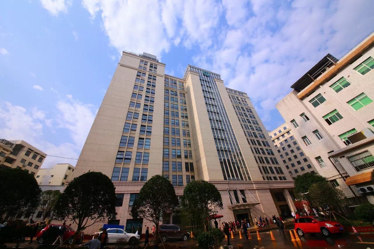 邵阳市中心医院整形科信息分享，整形医生技术精湛