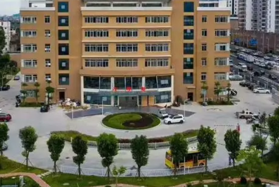福州市医院整形美容科双眼皮技术好吗？价格贵吗？在线了解