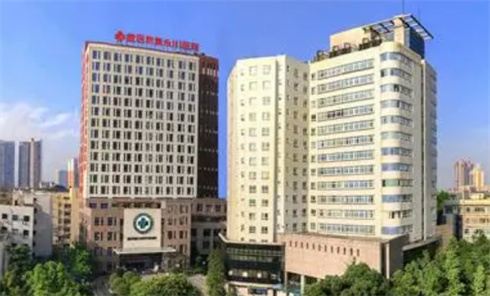 遵义医科大学附属医院烧伤整形外科隆胸实力好吗？隆胸贵吗？