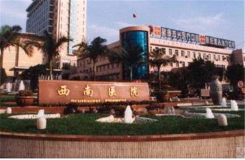 重庆西南医院整形美容外科隆鼻技术可靠吗？一键进入了解细节，附隆鼻案例