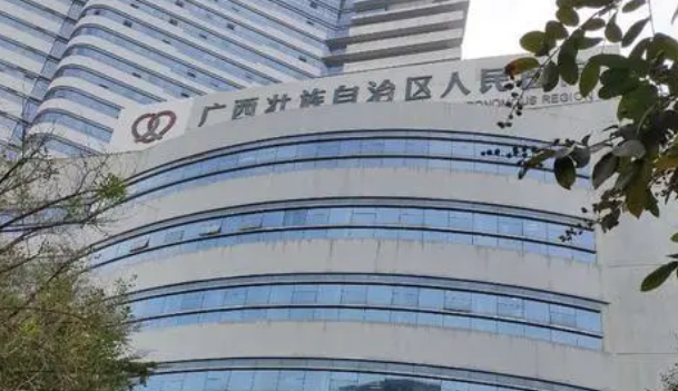 广西人民医院整形美容激光中心正规吗？医院信息+技术优势查看！