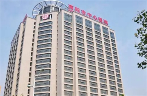 南阳市中心医院整形外科隆鼻怎么样？医生口碑+价格表