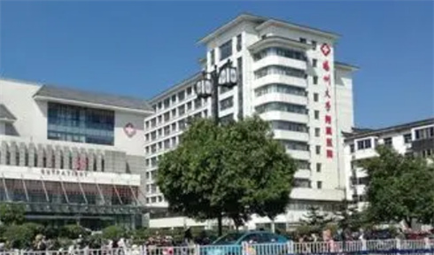 扬州大学附属医院整形美容外科收费贵吗？专家医生+隆胸案例图