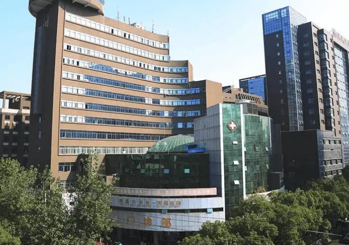 南昌一附医院整形科科室技术怎么样？价格表及坐诊专家医生简介一览