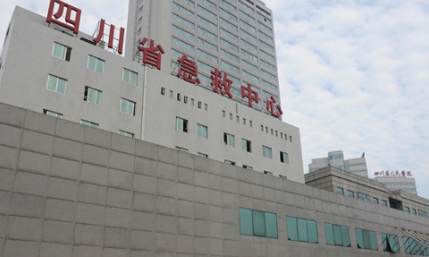 四川省人民医院隆鼻怎么样？详细看过来