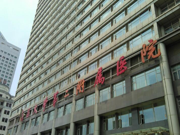 南昌二附院可以丰胸吗？查看真人隆胸案例分享/医生口碑附上