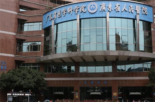 广东省人民医院隆胸怎么样？术前术后变化图