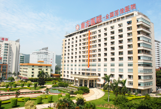 南方医科大学正畸科哪个医生好?宝藏牙齿矫正医生都来了