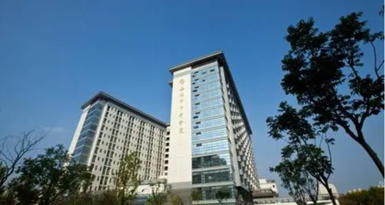 无锡市中医医院口腔科地址在哪里?擅长项目及牙齿种植案例