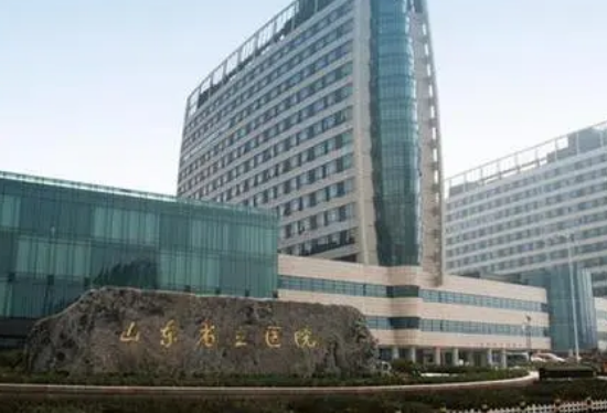 济南省立医院整形科如何？祛眼袋手术让眼部更精致一些