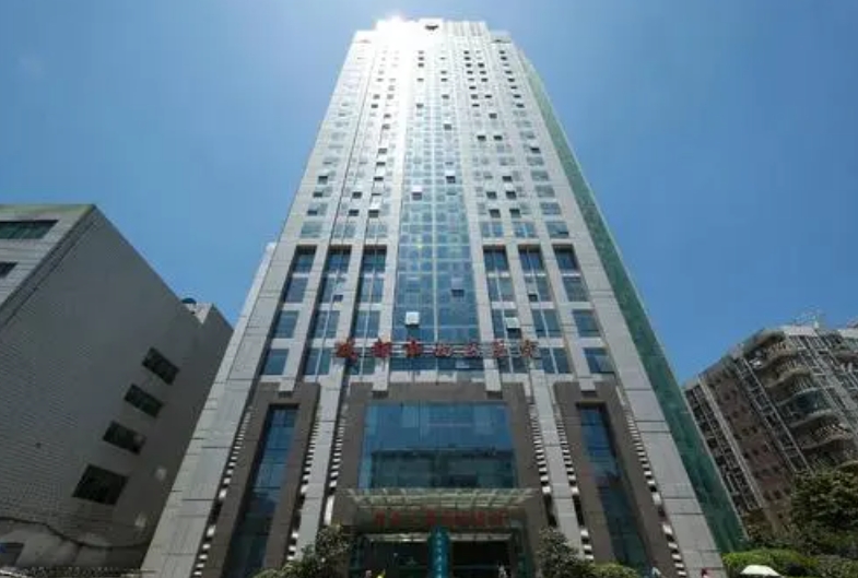 成都西区医院整形美容科好不好? 整形案例整形医生可查