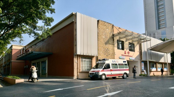柳州市柳铁中心医院口腔科