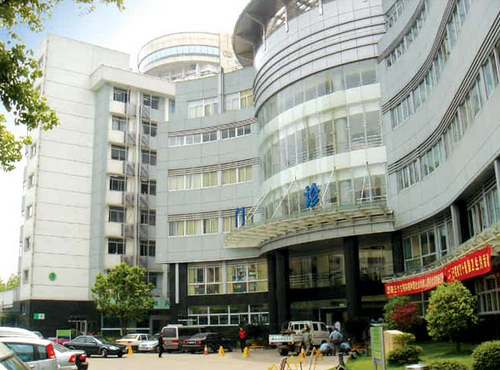 杭州市一医院整形科丰眉弓手术收费多少？医院介绍、附口碑点评