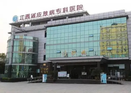 江西省皮肤病专科医院医学美容科硅胶隆胸多少钱？手术案例+新价格表