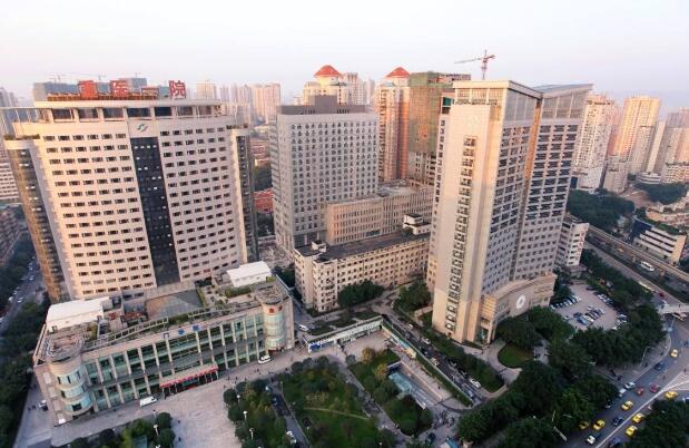 重庆脱毛哪家医院比较好？10家公私立口碑整形医院闭眼冲