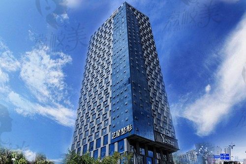 昆明艺星整形医院怎么样？隆胸手术费用价格真人案例