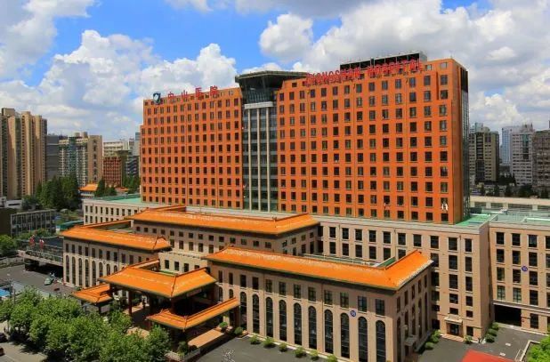 复旦大学附属中山医院青浦分院口腔科是正规的吗？内附医院信息＋口碑评价