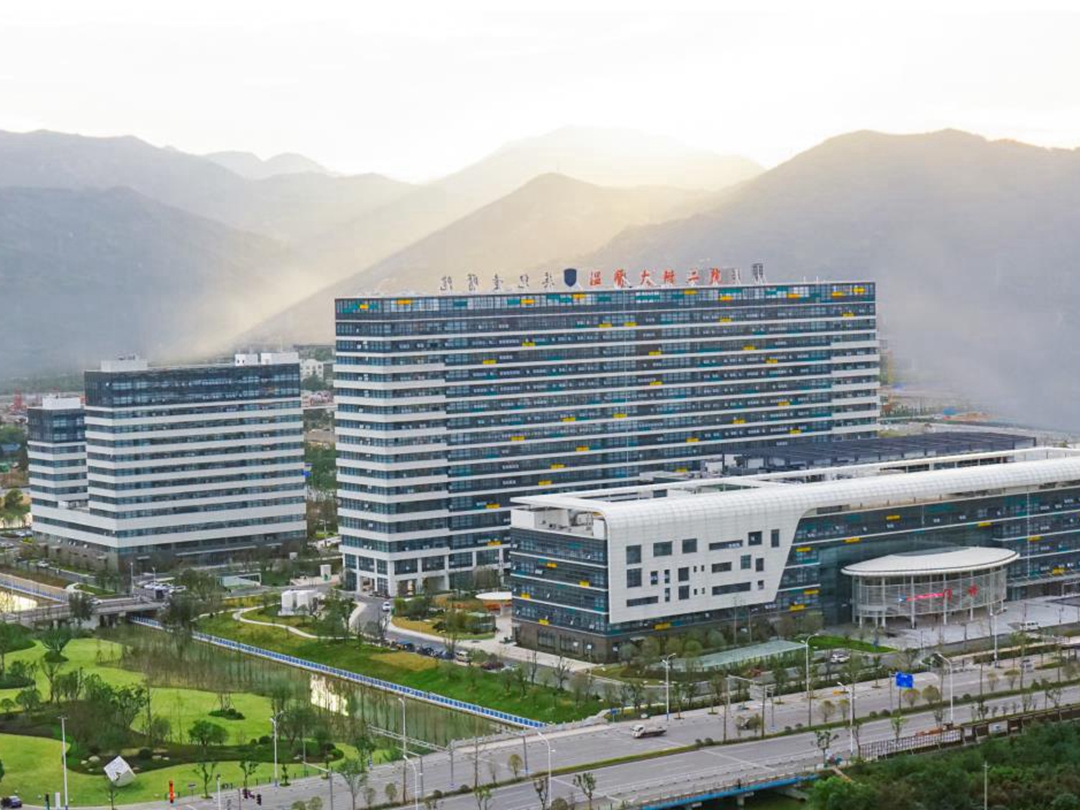 温州医科大学附属第二医院口腔科牙齿种植，内附医院介绍＋案例分享