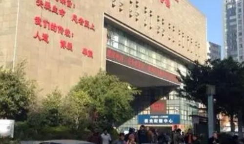 昆明红十字会医院牙科怎么样?优秀医生推荐|整牙案例