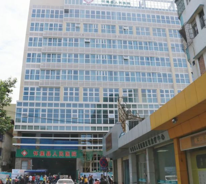 怀集人民医院口腔科牙齿矫正多少钱？性价比高，安全性高
