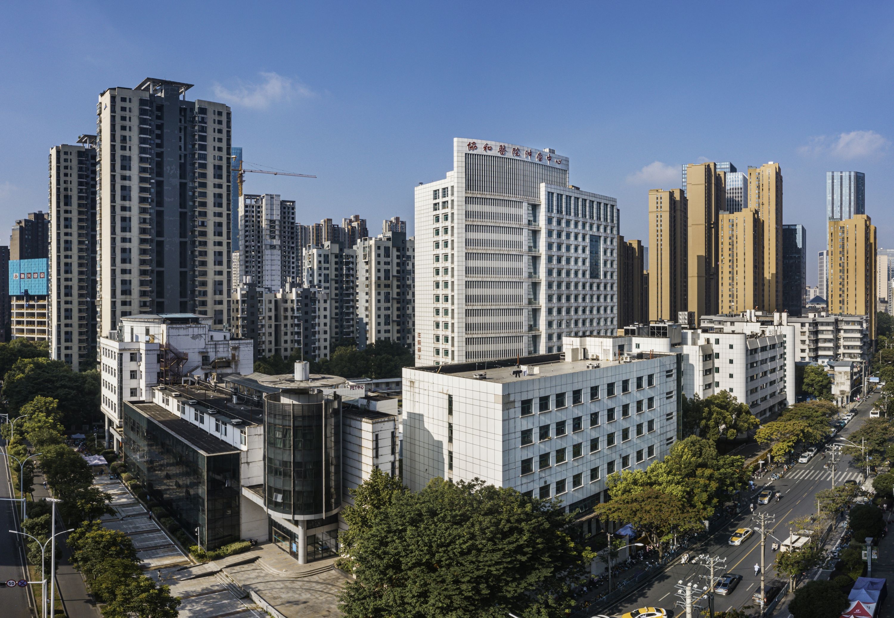 武汉协和医院植发2024价格分享，实力医院+相关问答+口碑评价
