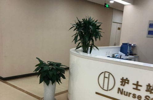 郑州菲林整形医院隆胸价格表！医院信息+假体隆胸价格表