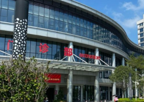 深圳大学总医院整形科全新简介_特色项目！含手术收费价格详情