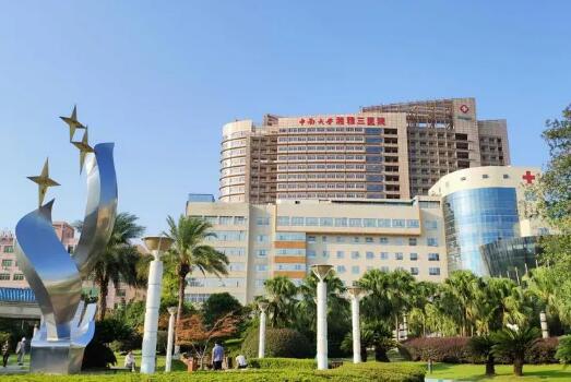 中南大学湘雅三医院烧伤整形外科自体软骨隆鼻怎么样？医院分析+案例分享