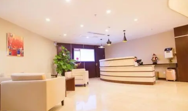 深圳阳光和首汽哪个订单多一点？看隆胸医生简介及信息大全