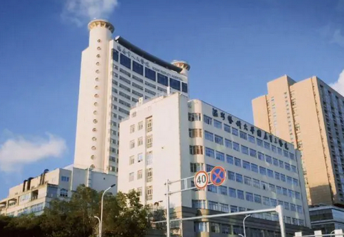 瑞安市人民医院美容整形科口碑如何？医生水平怎么样？隆鼻手术费用如何收取？