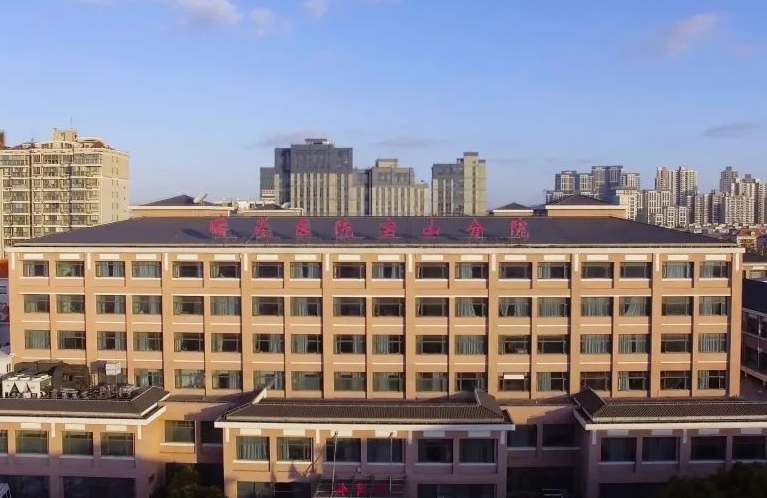 上海宝山区中西医结合医院整形外科割双眼皮怎么样?体验过程分享
