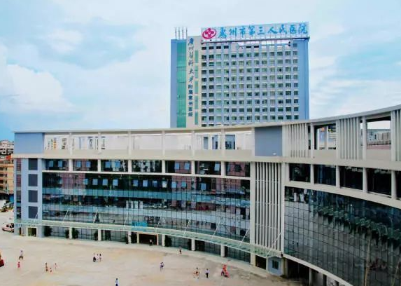 惠州牙齿矫正哪家医院比较好?实力口腔医院用心守护美丽笑容