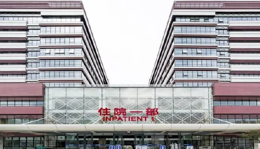 北京世纪坛医院口腔科医生有哪些？口腔医生技术优势分析揭秘