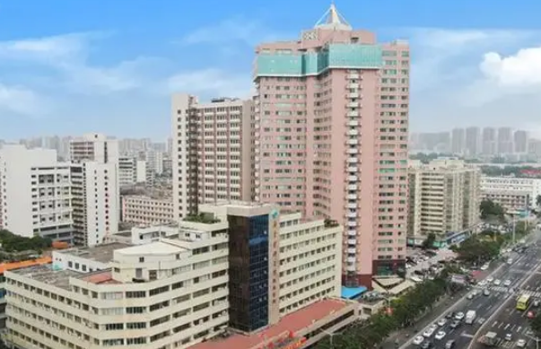 湛江附属医院整形科医生有哪些？隆鼻个人简介&技术优势&坐诊医院介绍