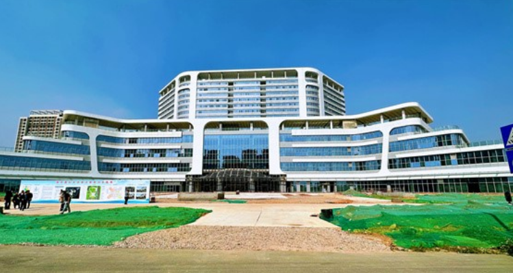 南方医科大学深圳医院整形科医生有哪些？吸脂医生全新资料/特长项目、口碑分享！