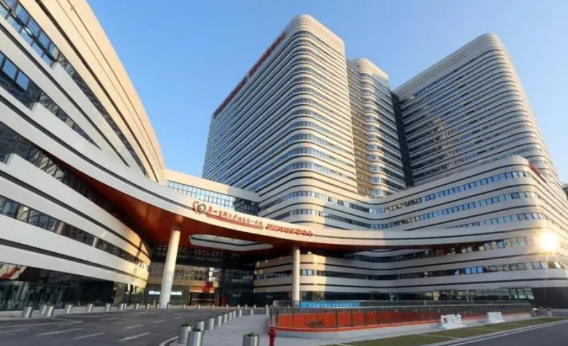 广州医科大学附属第一医院整形外科医生有哪些？眼部医生简介/优势技术在线获取!